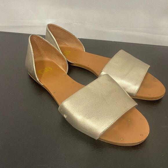 Gianni Bini Pool Party Silver Flats - Picture 1 of 6
